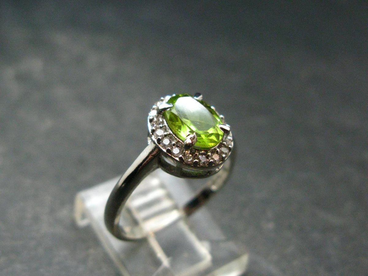 Natural Faceted Peridot Olivine Sterling Silver Ring - 2.66 Grams - Size 7