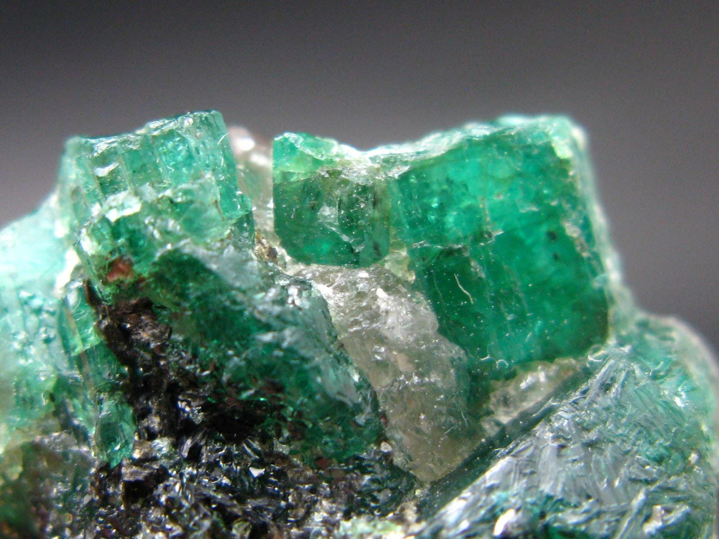Gem Emerald Beryl Cluster From Madagascar - 21.72 Grams - 1.4"