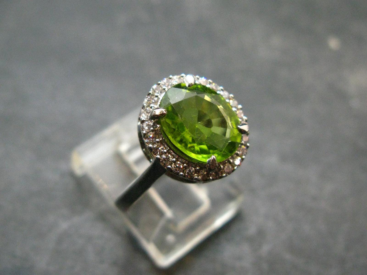 Natural Faceted Peridot Olivine Sterling Silver Ring - 3.54 Grams - Size 8.75