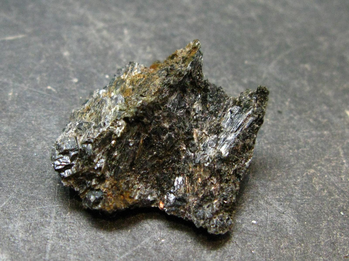 Rare Nuumite Nuummite Raw Piece From Greenland - 3.83 Grams - 0.9"