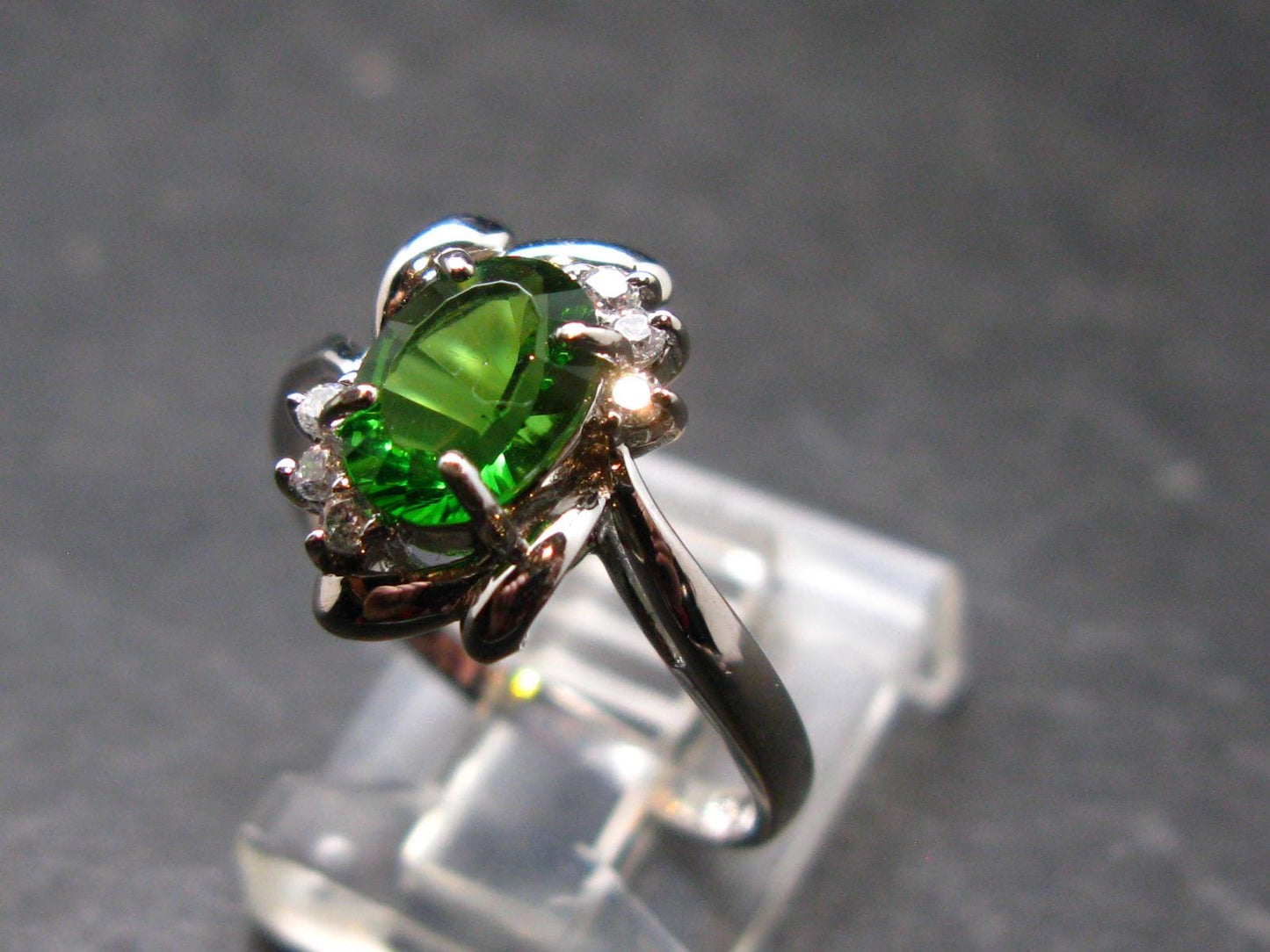 Helenite Gaia Stone Gem Sterling Silver Ring From Washington - Size 7 - 1.65 Carats