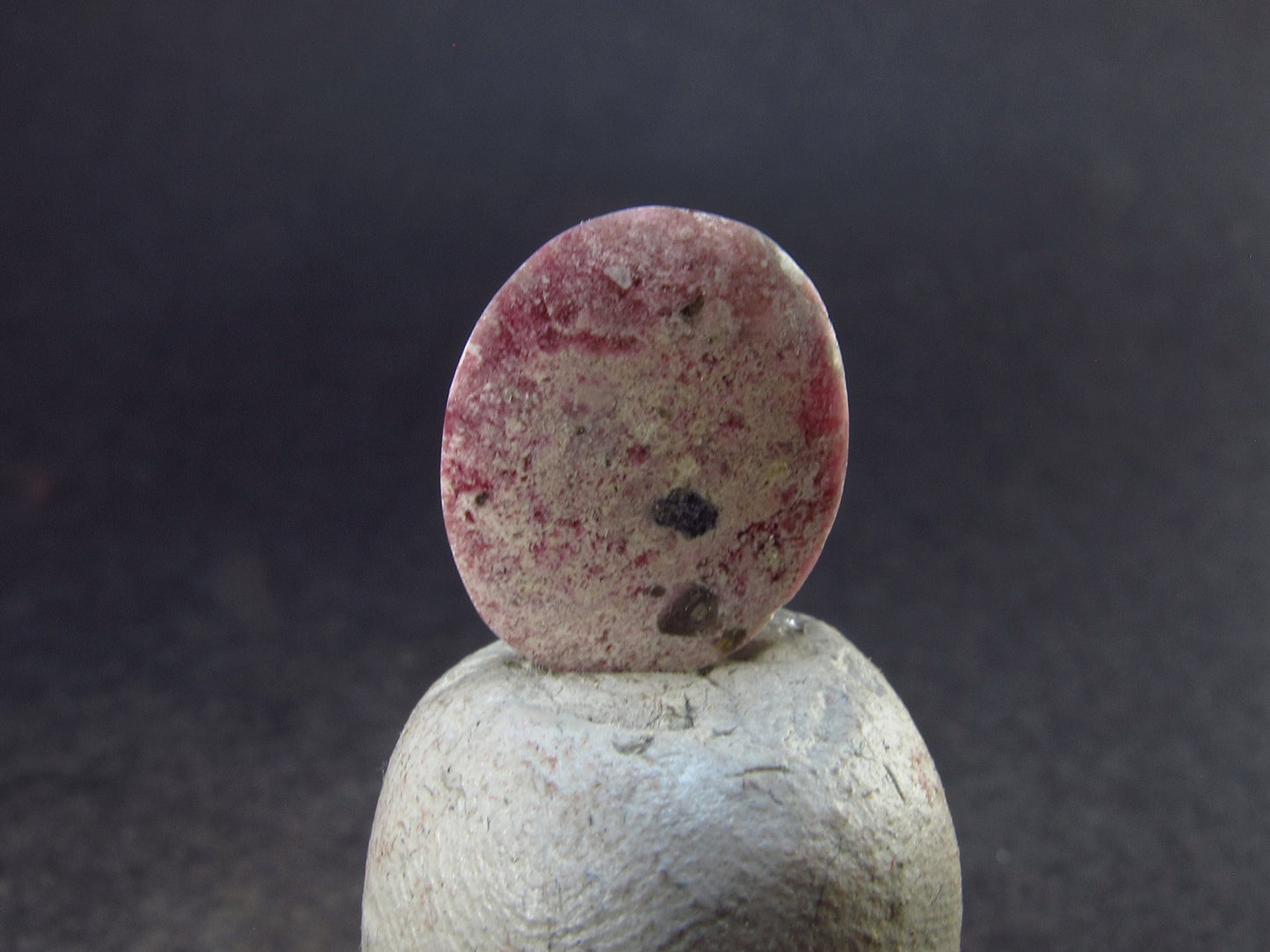 Beautiful Rare Gem Bixbite Red Beryl Emerald Cabochon From Utah USA - 4.95 Carats - 14x12mm