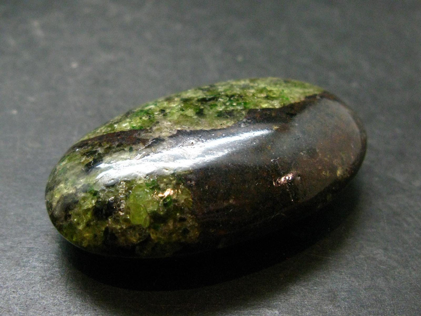 Peridot Olivine Tumbled Stone from Arizona, USA - 2.1" - 54.72 Grams