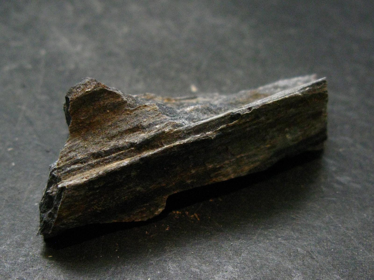 Rare ISUA Stone Raw Piece from Greenland - 2.4" - 30.84 Grams