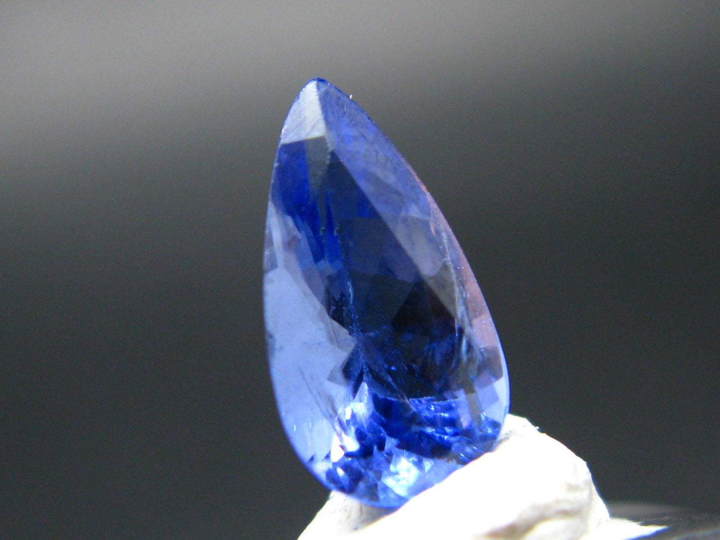 Rare Gem Tanzanite Cut Stone from Tanzania - 2.10 Carats