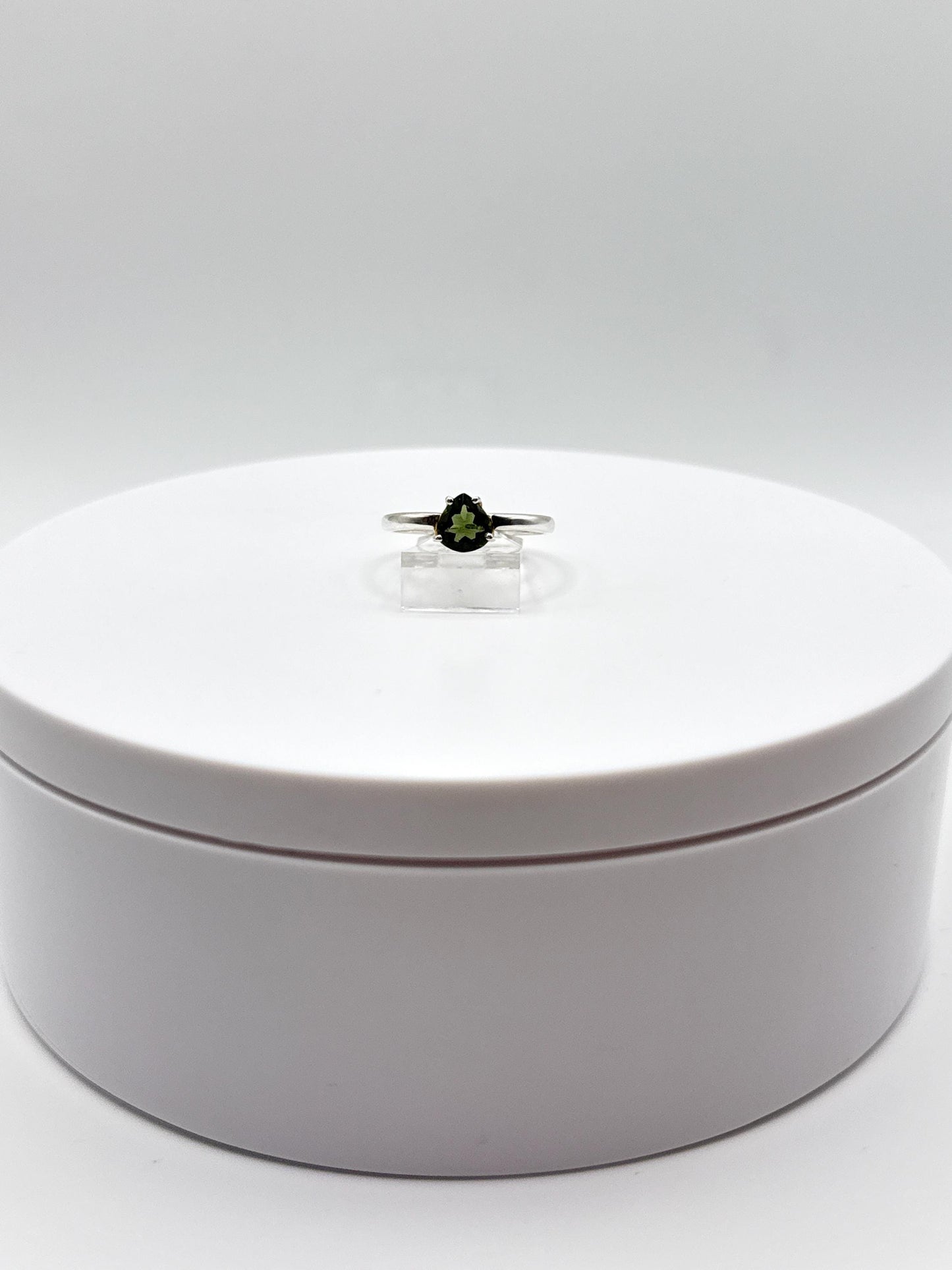 Stunning Sterling Silver Moldavite Ring – Trillion-Cut Gemstone - Size 8.5