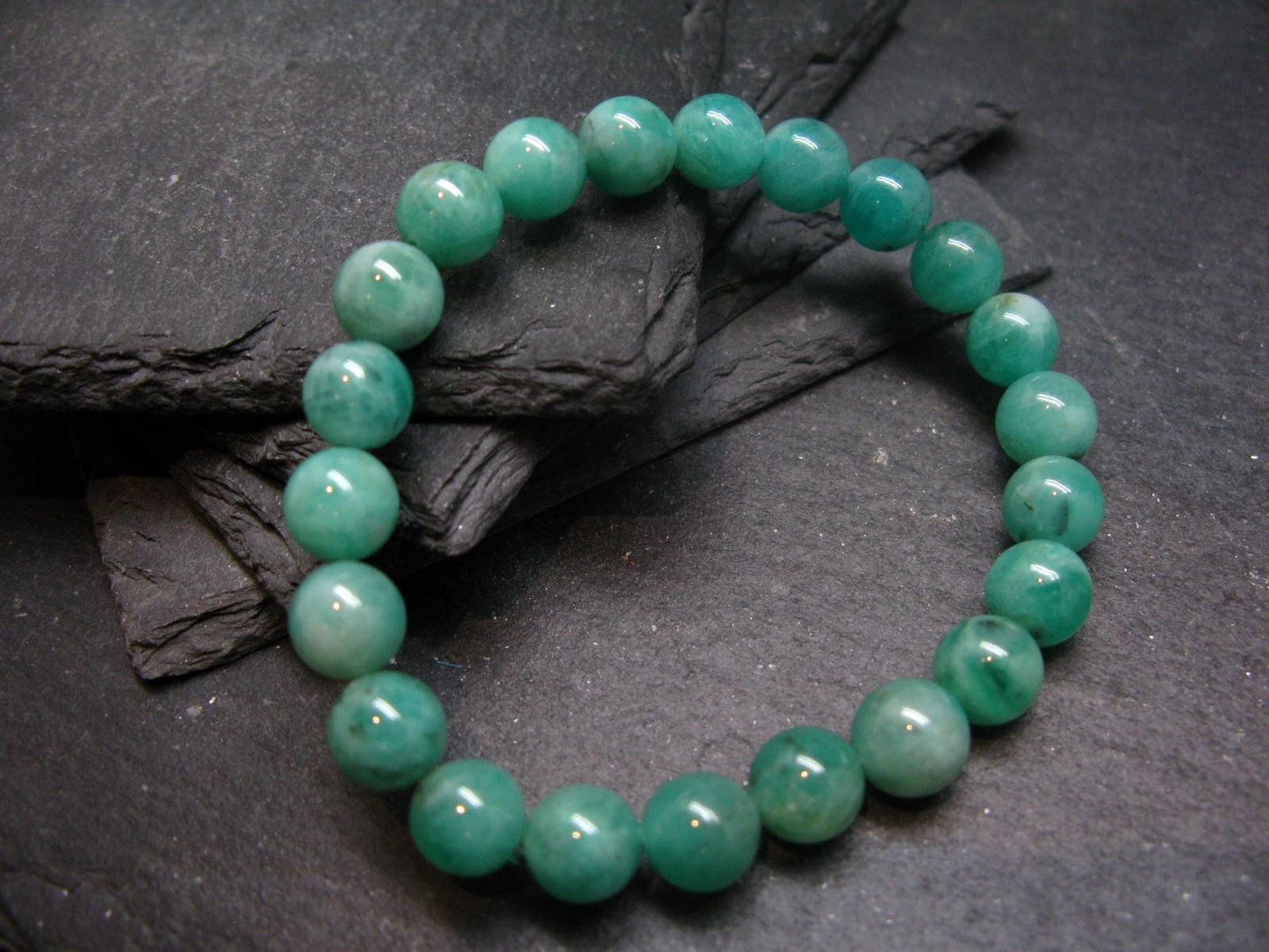 Emerald Gem Genuine Bracelet ~ 7 Inches ~ 8mm Round Beads