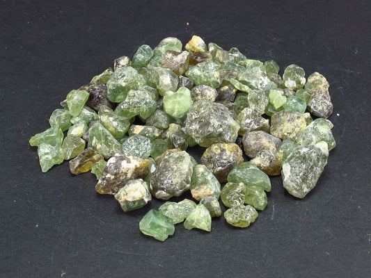 Rare Lot of Demantoid Garnet crystals from Madagascar - 150 Carats