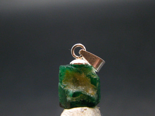 Emerald Beryl Silver Pendant from Afghanistan - 0.6" - 0.87 Grams