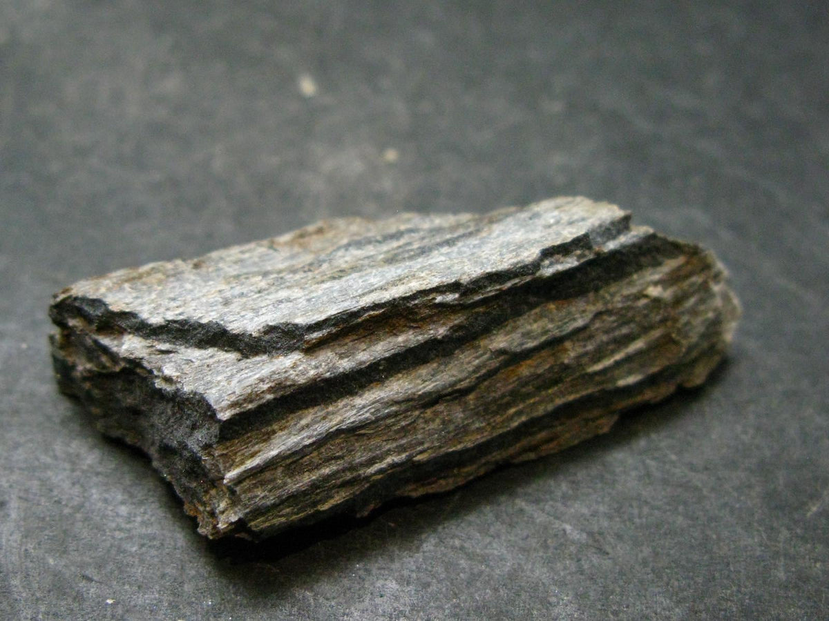 Rare ISUA Stone Raw Piece from Greenland - 1.7" - 16.07 Grams