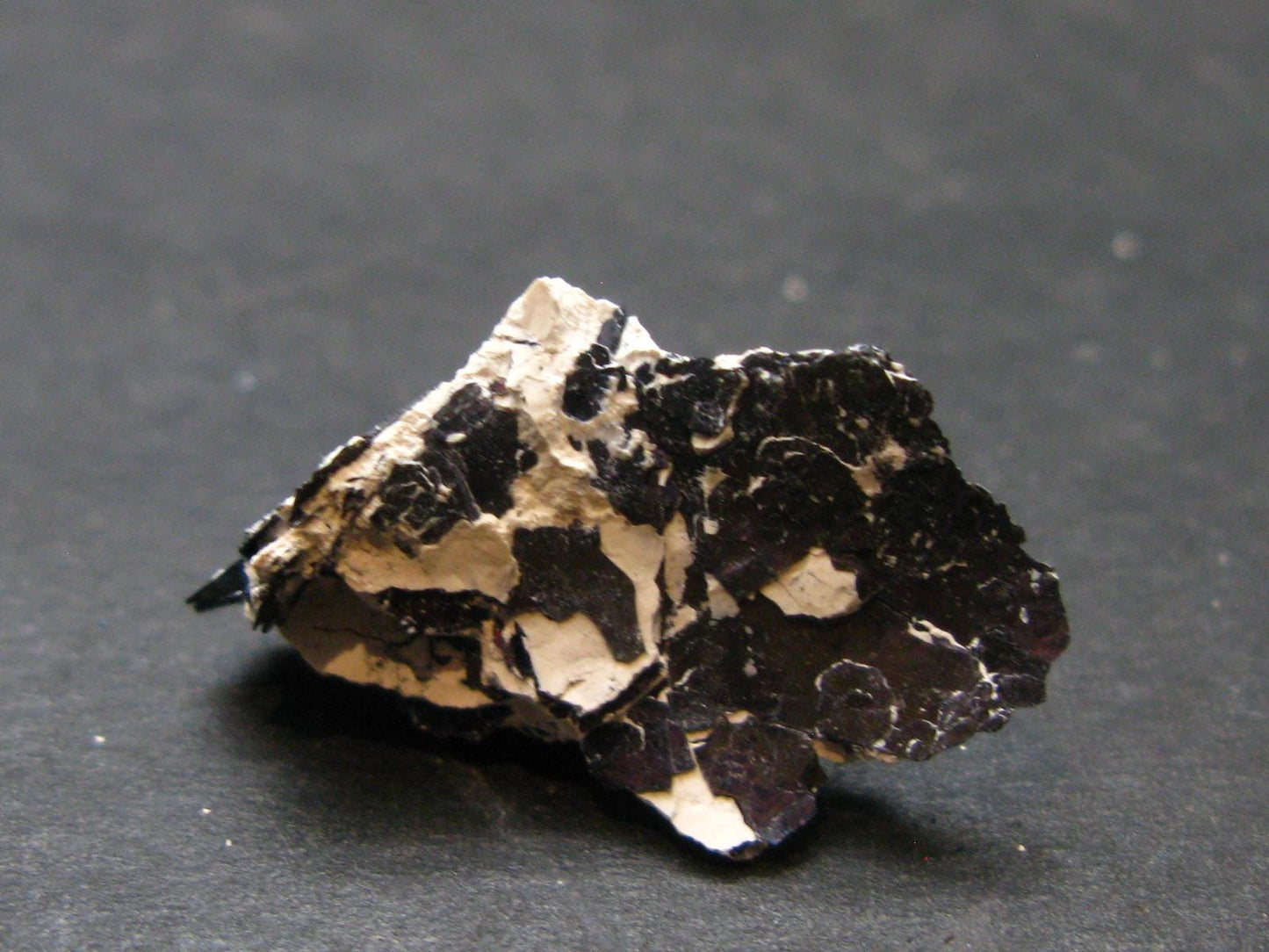 Covelite Covellite Crystal From Montana USA - 0.7" - 1.53 Grams