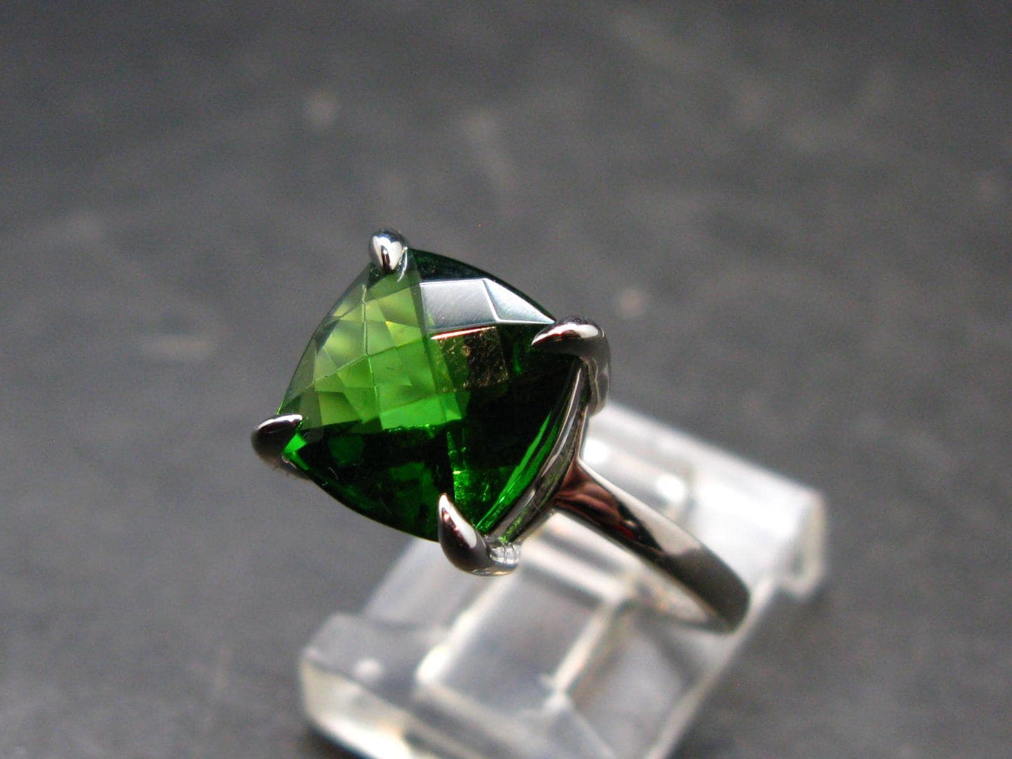 Helenite Gaia Stone Gem Sterling Silver Ring From Washington - Size 8 - 3.20 Carats