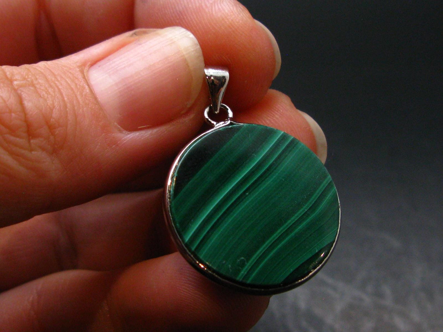 Queen of Green!! Genuine Vivid Vibrant Green Malachite Sterling Silver Pendant - 1.1" - 4.14 Grams