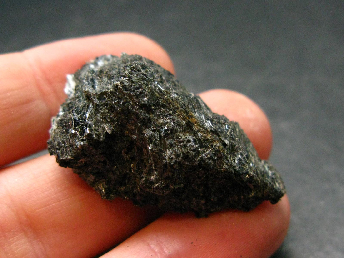Rare Nuumite Nuummite Raw Piece From Greenland - 9.92 Grams - 1.4"