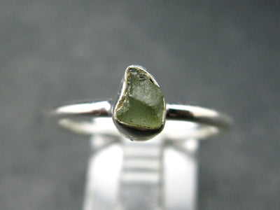 Cute Gem Faceted Moldavite Sterling Silver Ring From Czech Republic - Size 7 - 1.78 Grams