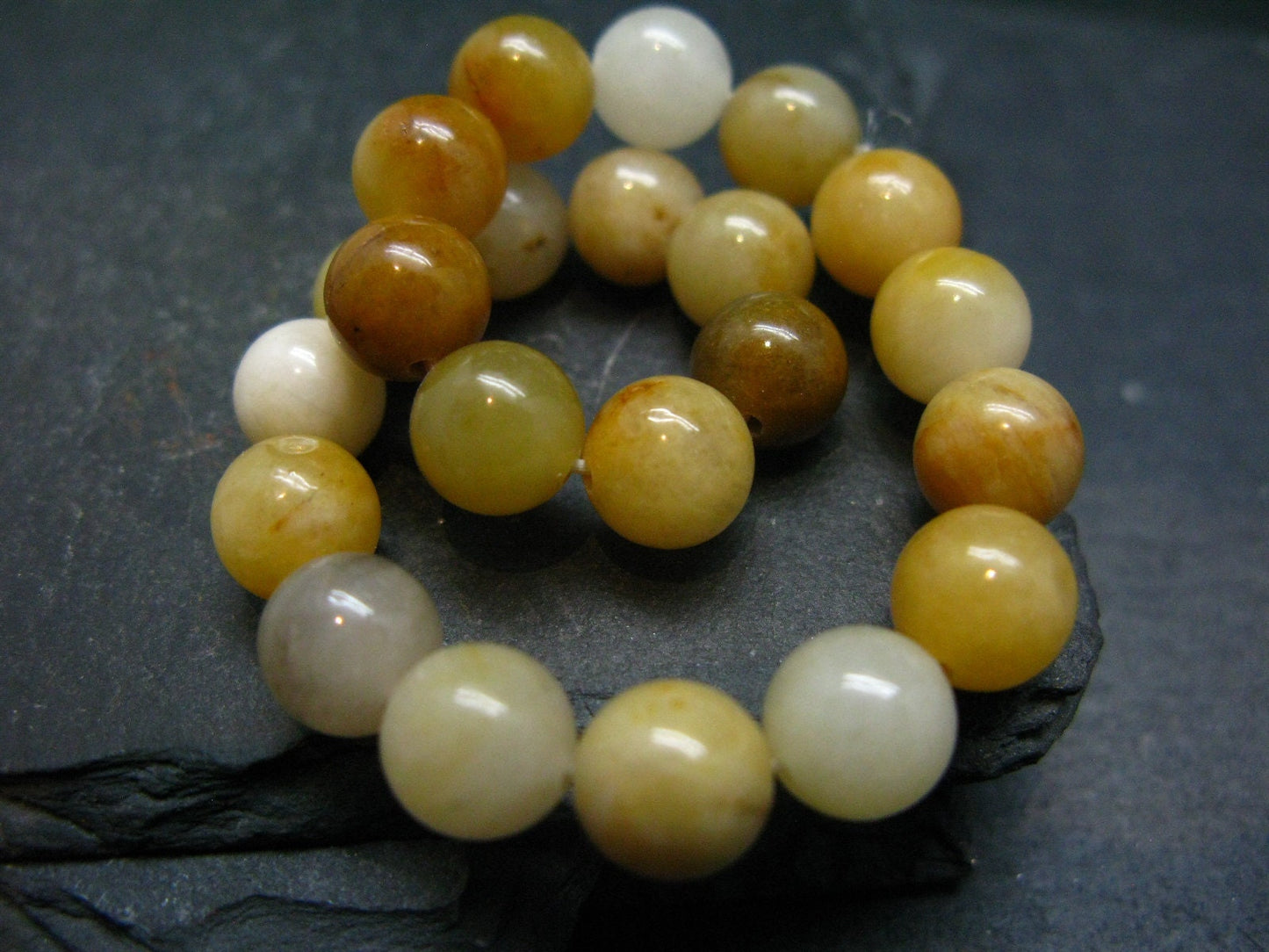 Golden Healer Quartz Genuine Bracelet ~ 7 Inches ~ 8mm Round Beads