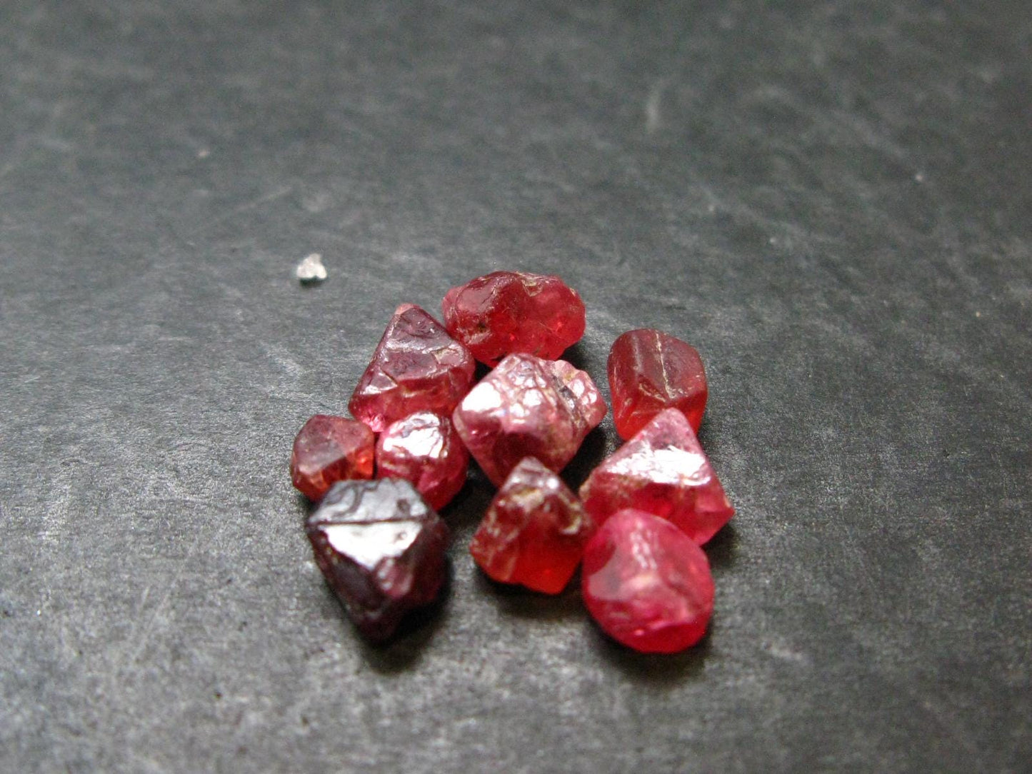 lot of 10 Spinel Crystals From Tanzania - 14.70 Carats