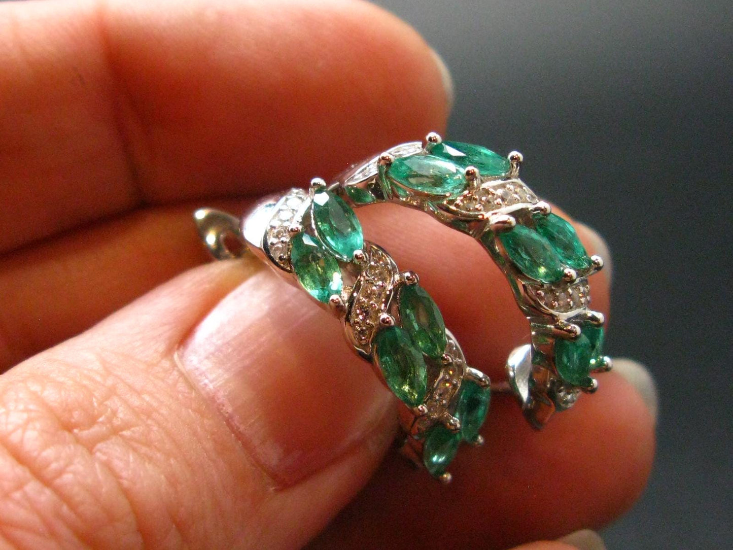 Gem Emerald Faceted Earrings In Sterling Silver - 1.45 Carats