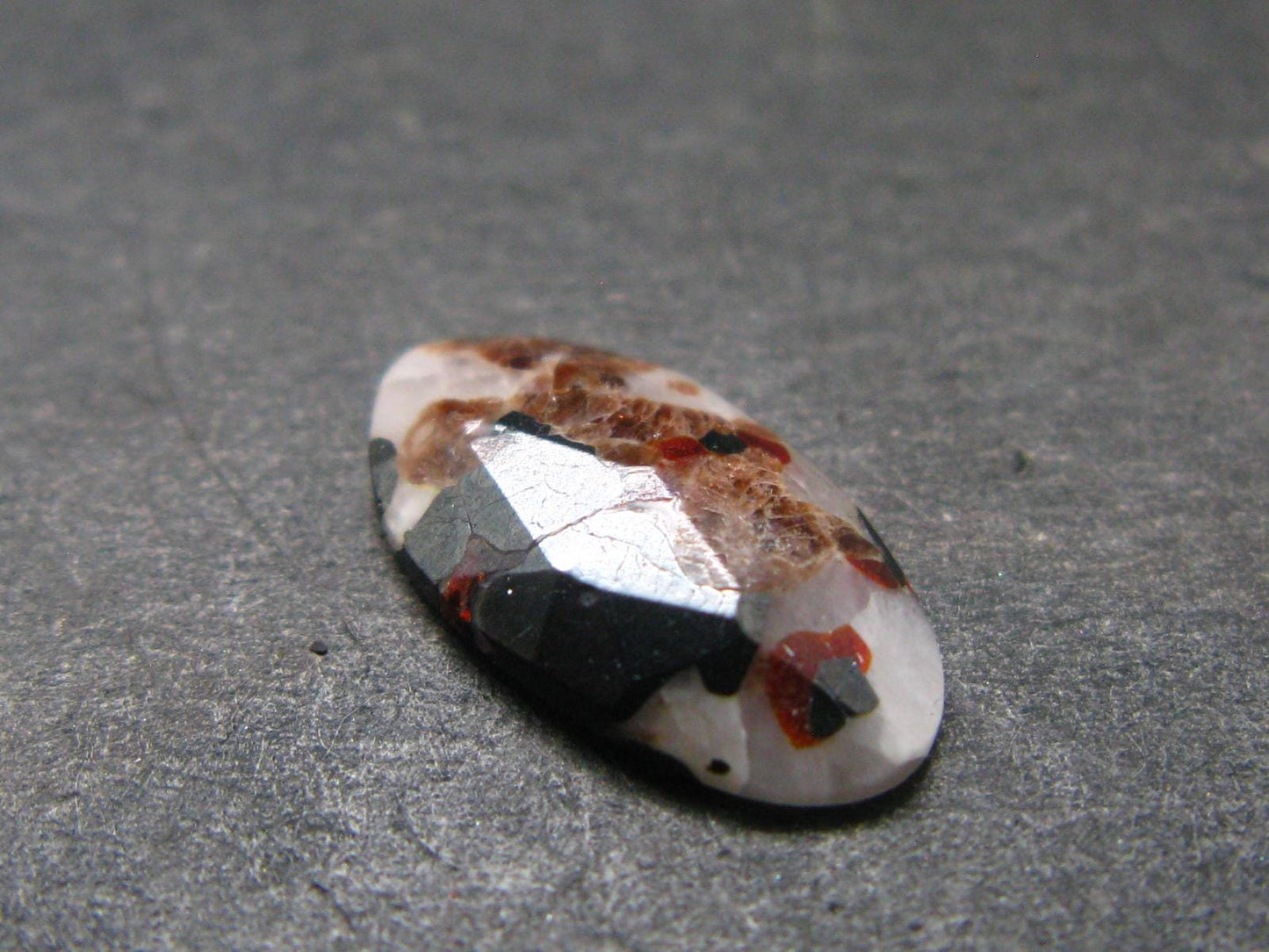 Very Rare Zincite Zinkite & Willemite Cabochon From USA - 2.85 Carats