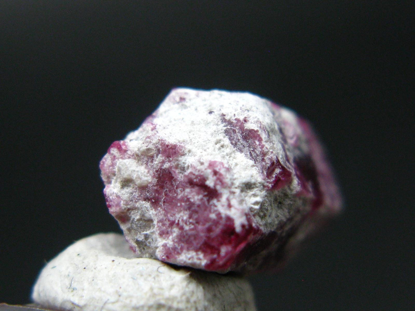 Nice Rare Gem Bixbite Red Emerald Beryl Crystal From Utah USA - 7.23 Carats