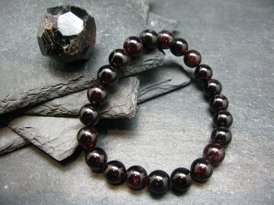 Gem Garnet Almandine Genuine Bracelet ~ 7 Inches ~ 8mm Round Beads