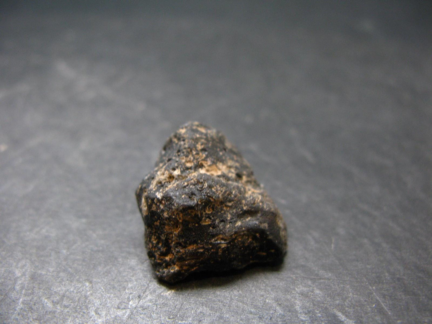 Meteor Splash Glass!! Fabulous Asymmetrical Rare Darwin Glass Tektite Pleistocene Piece From Australia - 0.8"