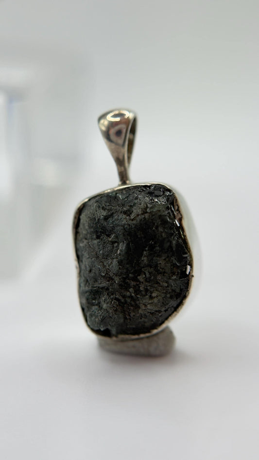Raw Alexandrite Pendant Color Change Stone Silver Necklace June Birthstone Gift Natural Gemstone