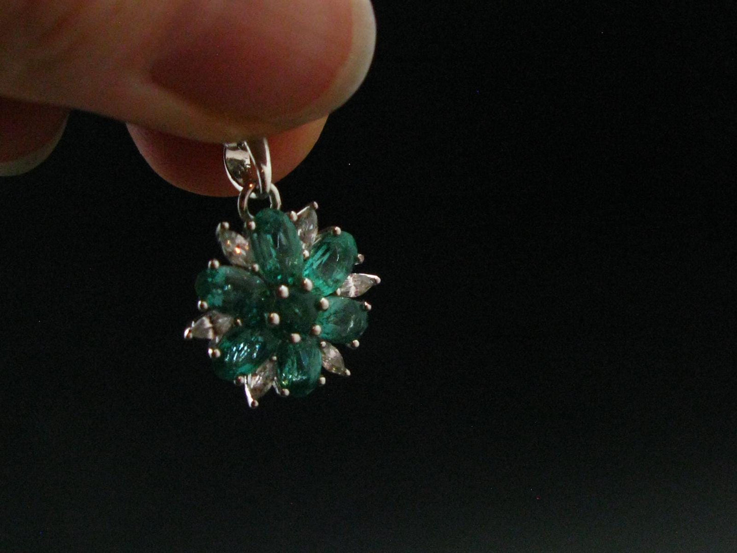 Emerald Silver Pendant W/Chain From Colombia - 3.05 Grams Total