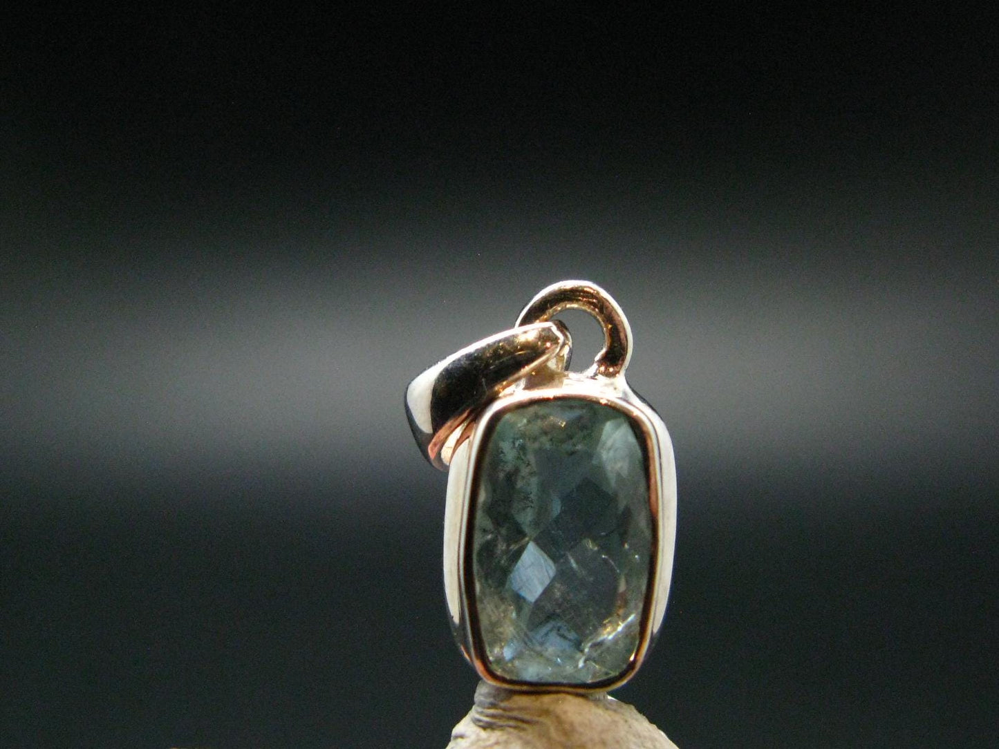 Stunning Genuine Faceted Aquamarine Gem Sterling Silver Pendant From Brazil - 0.7"