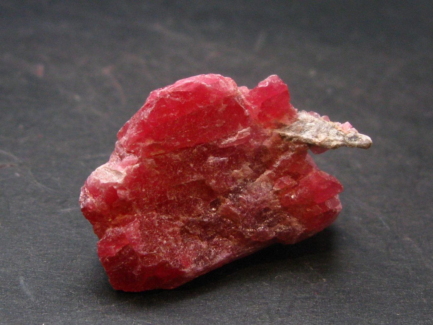 Large Rhodonite Rodonite Crystal From Brazil - 17.24 Grams - 1.2"
