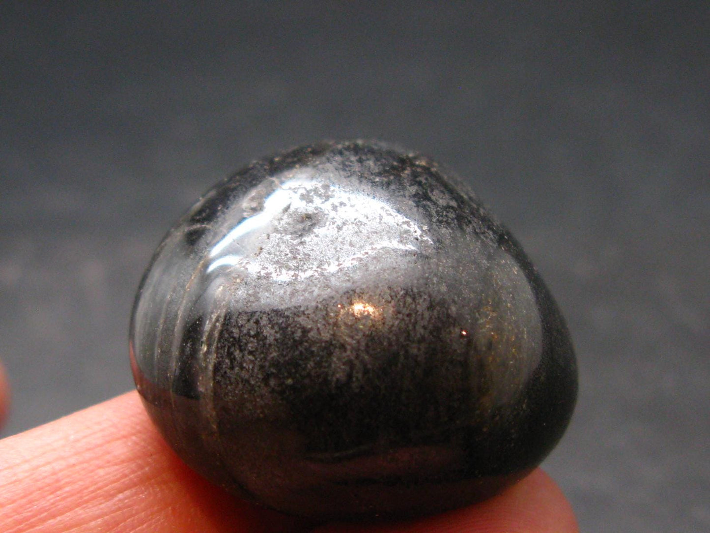 Rare ISUA Stone from Greenland - 1.0" - 20.21 Grams