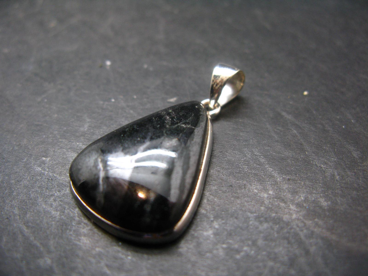 Rare ISUA Stone Silver Pendant From Greenland - 1.5" - 8.48 Grams