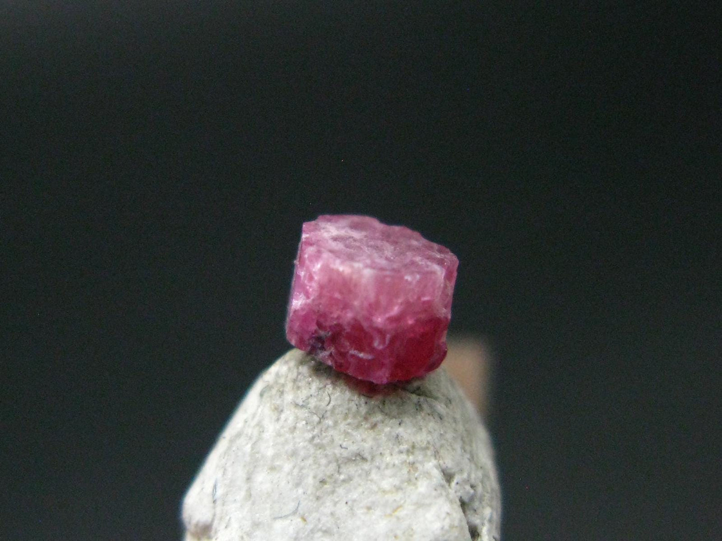 Nice Rare Gem Bixbite Red Emerald Beryl Crystal From Utah USA - 0.40 Carats