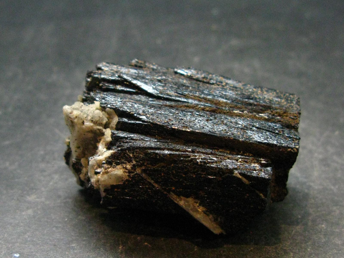 Ilvaite Crystal From China - 1.7" - 62.25 Grams