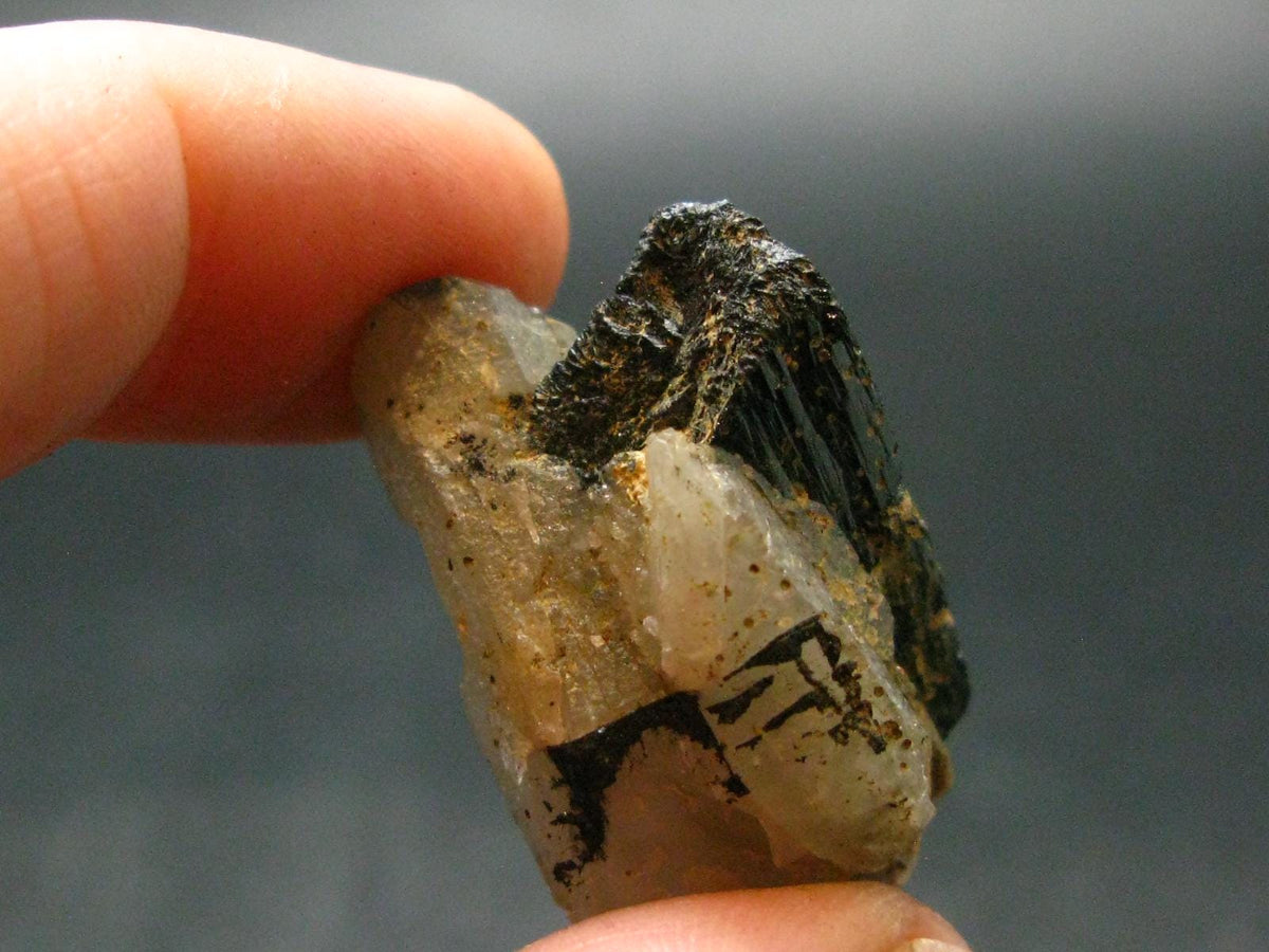 Ilvaite Crystal From China - 1.0" - 11.09 Grams