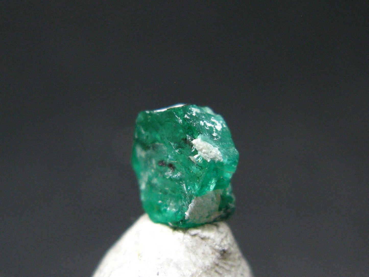 Emerald Beryl Crystal From Colombia - 1.23 Carats