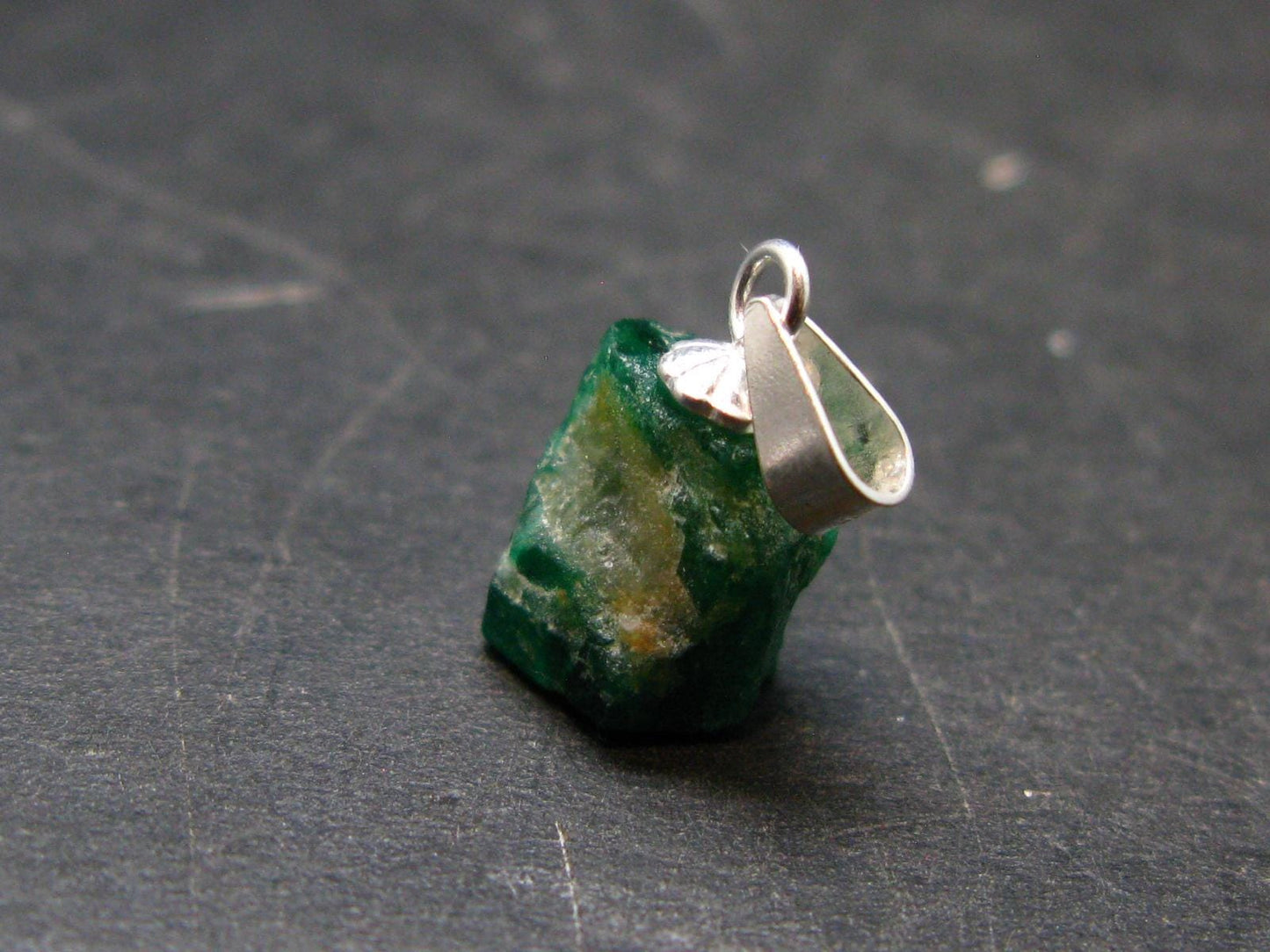 Emerald Beryl Silver Pendant from Afghanistan - 0.6" - 0.87 Grams