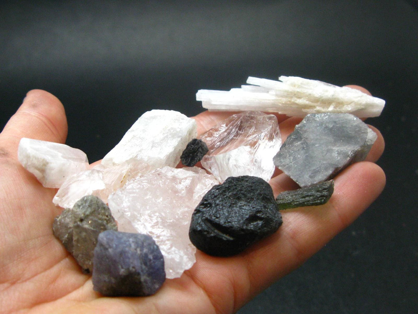 Synergy 12 Set Phenakite Moldavite Natrolite Petalite Danburite Tektite Scolecite Herderite Tanzanite Brookite 73.11 Gr