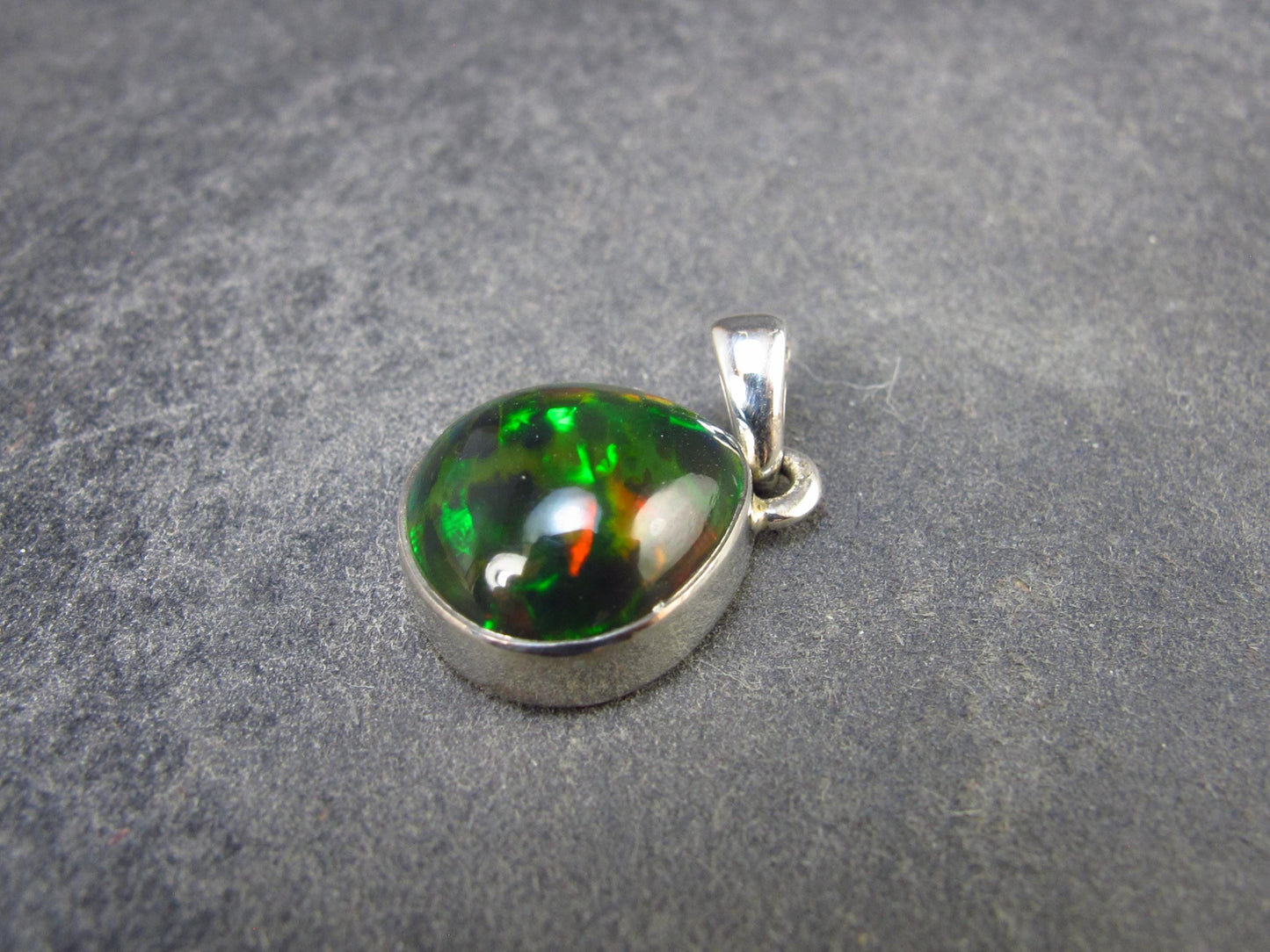 Rare Black Opal Sterling Silver Pendant from Australia - 0.7" - 1.86 Grams