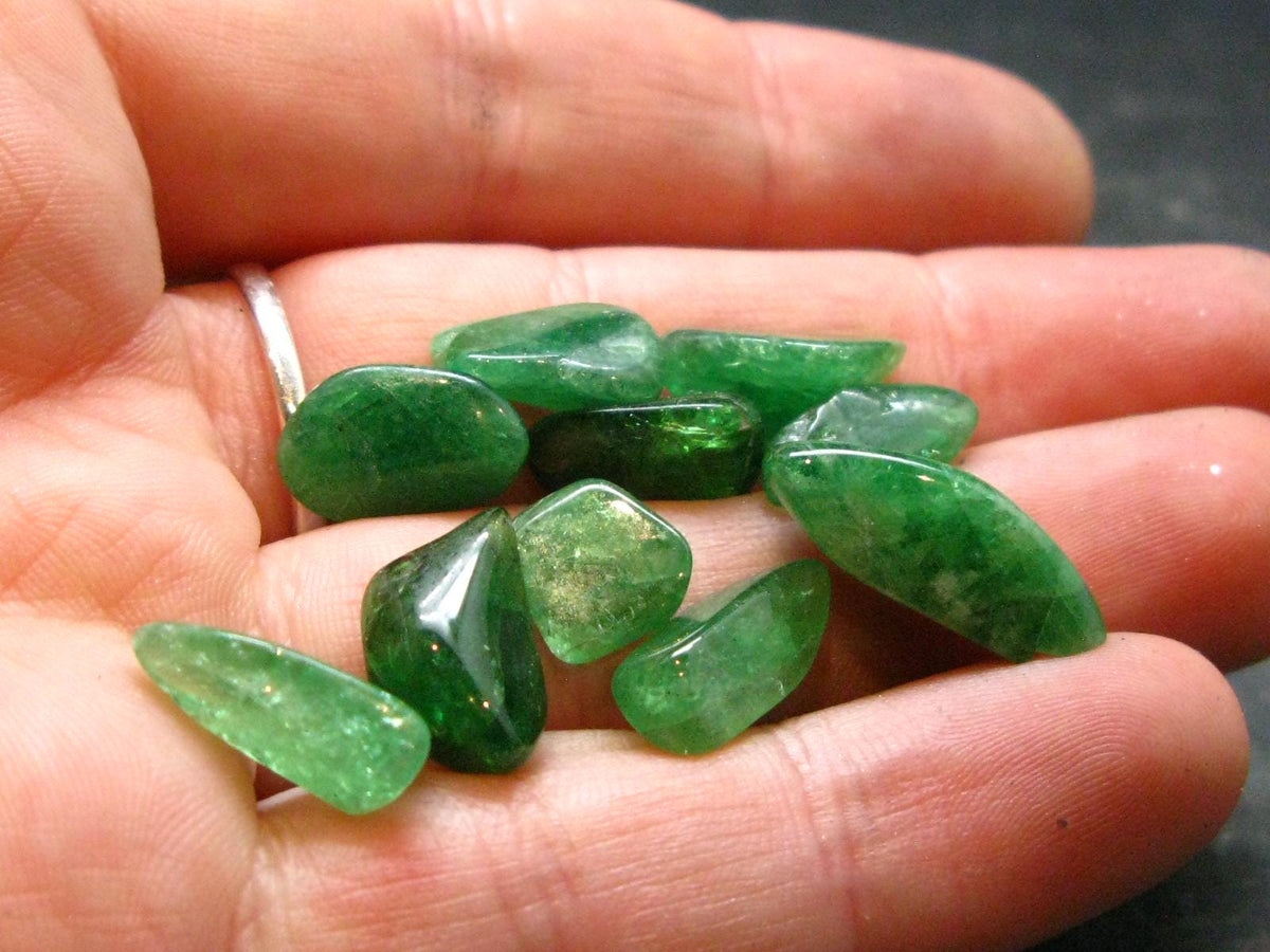 Lot of 10 Tsavorite Garnet Gem Tumbled Stones From Tanzania - 39.60 Carats