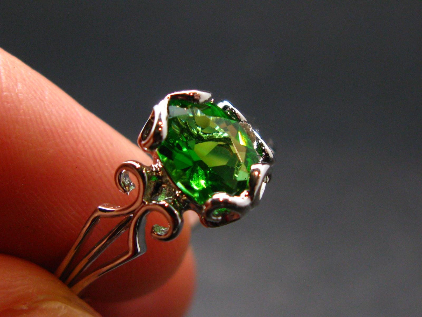 Helenite Gaia Stone Gem Sterling Silver Ring From Washington - Size 8 - 1.2 Carats