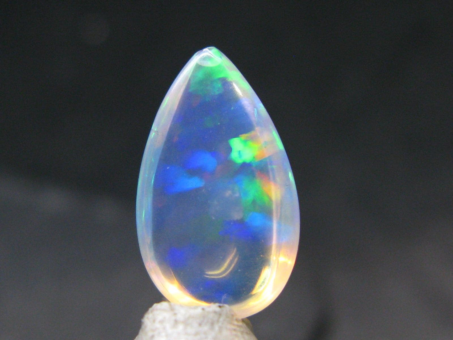 Precious Opal Cabochon From Welo Ethiopia - 3.14 Carats