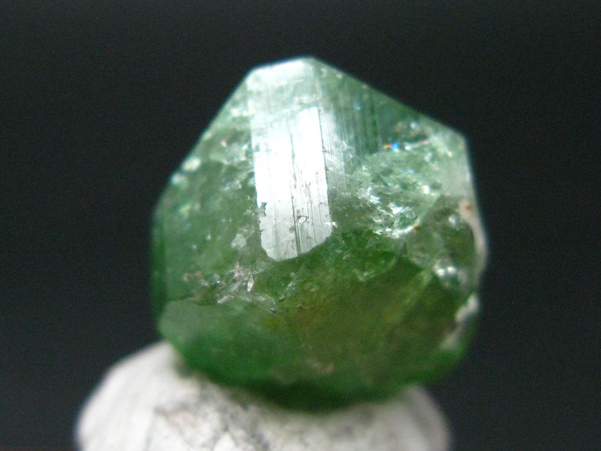 Gem Tsavorite Tsavolite Garnet Crystal From Tanzania - 12.85 Carats - 0.5"