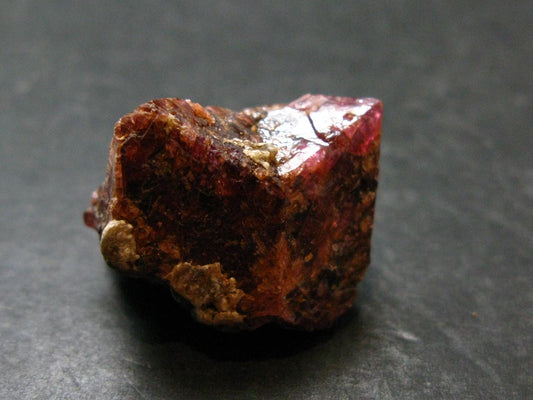 Spinel Crystal From Tanzania - 1.2" - 90.40 Carats