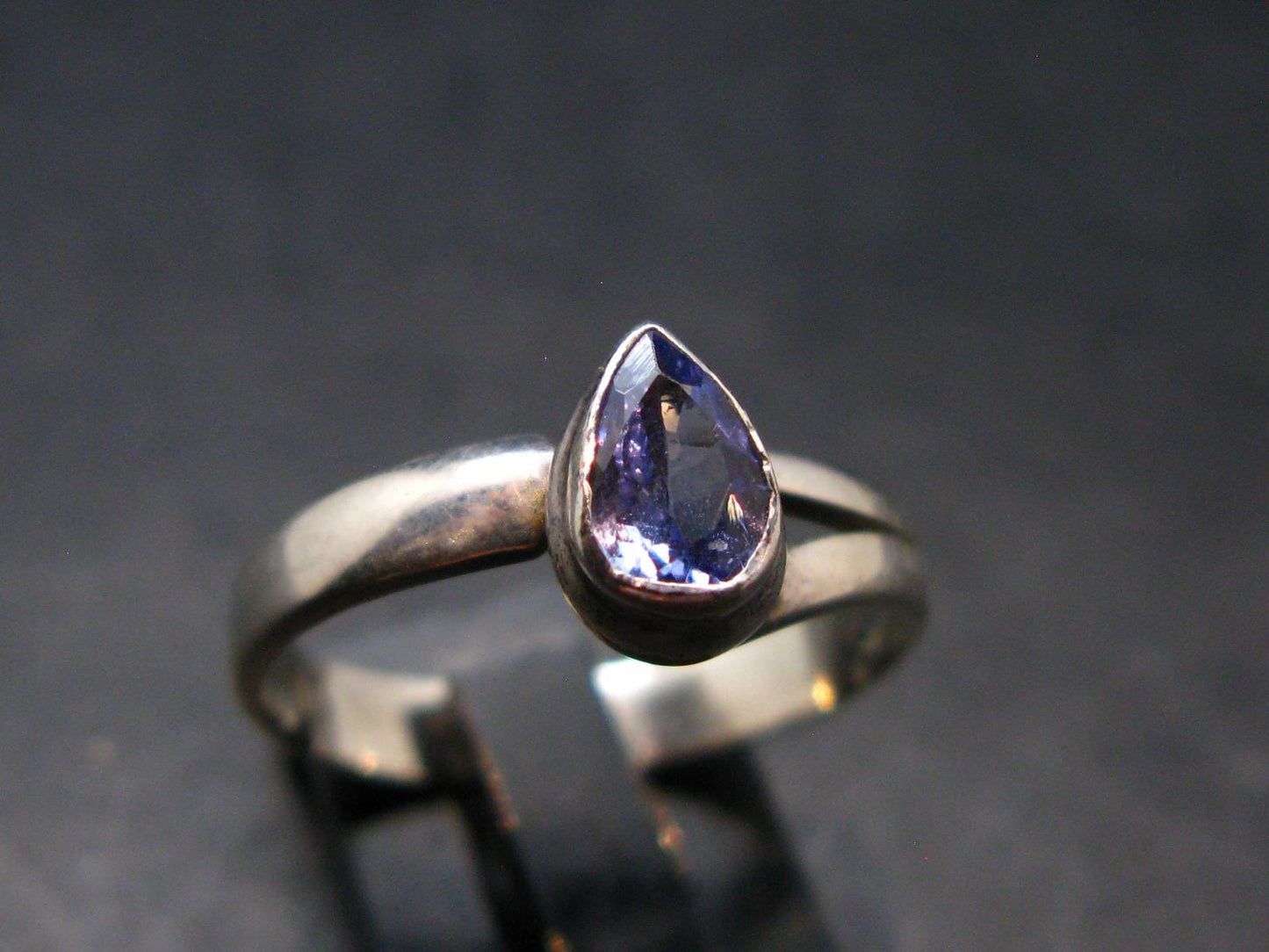 Tanzanite (Zoisite) Sterling Silver Ring - 2.33 Grams - Size 7.5