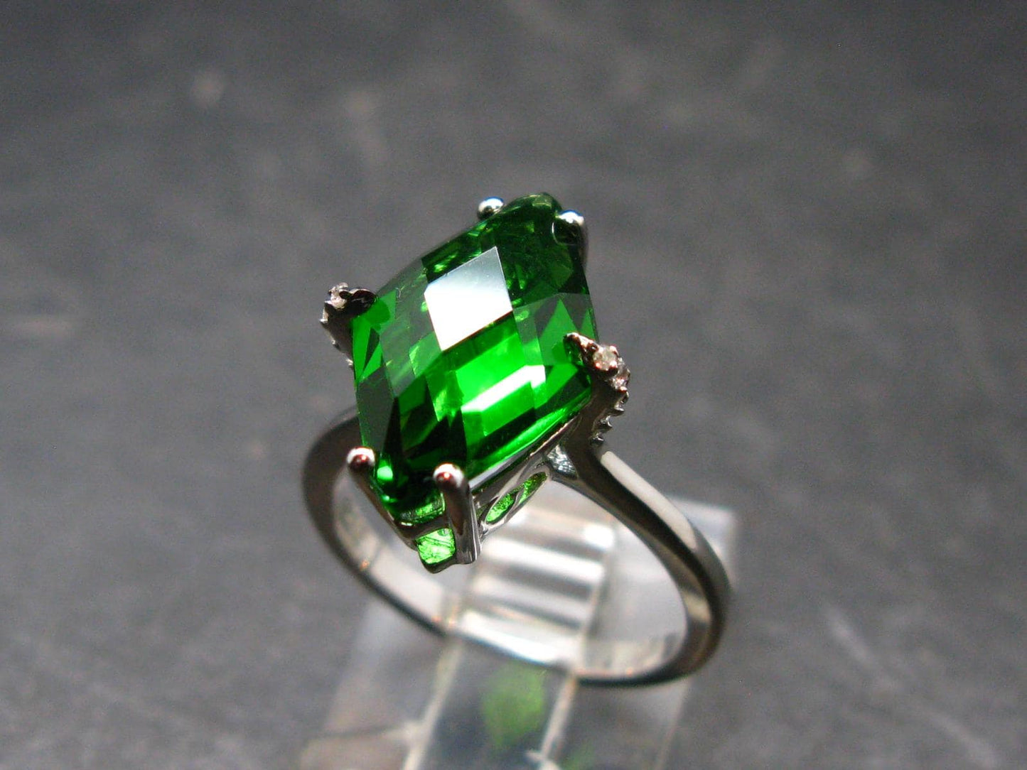 Helenite Gaia Stone Gem Sterling Silver Ring From Washington - Size 6 - 4.50 Carats
