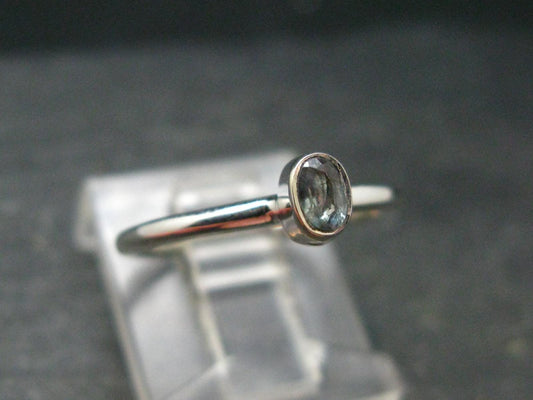 Genuine Alexandrite Gem Silver Ring From Russia - Size 4 - 1.32 Grams