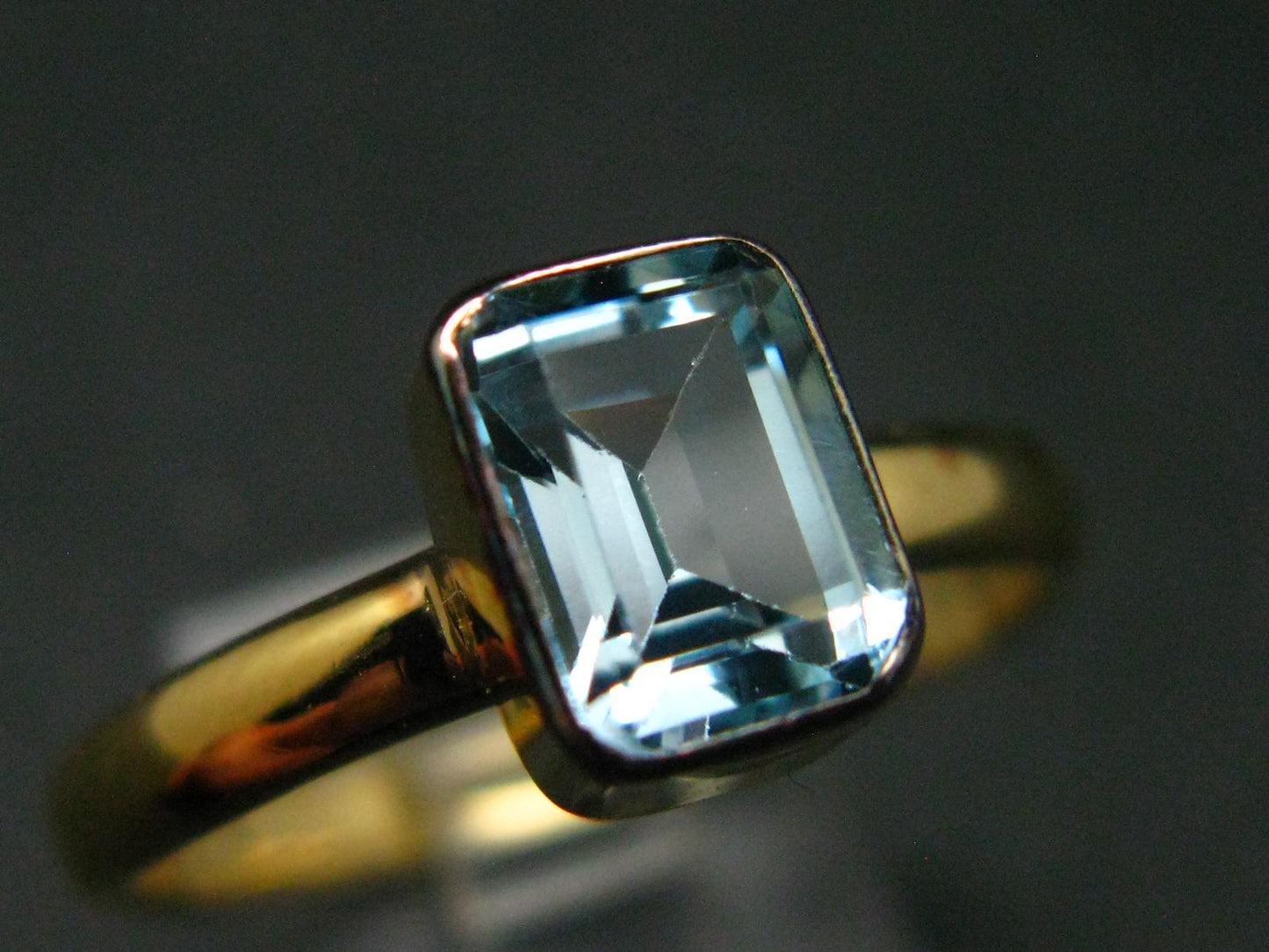 Natural Blue Topaz Sterling Silver Gold Plated Ring - 3.51 Grams - Size 11