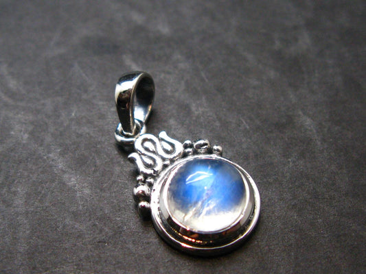 Natural Glow From Inside Moonstone 925 Silver Pendant - 0.9" - 2.25 Grams