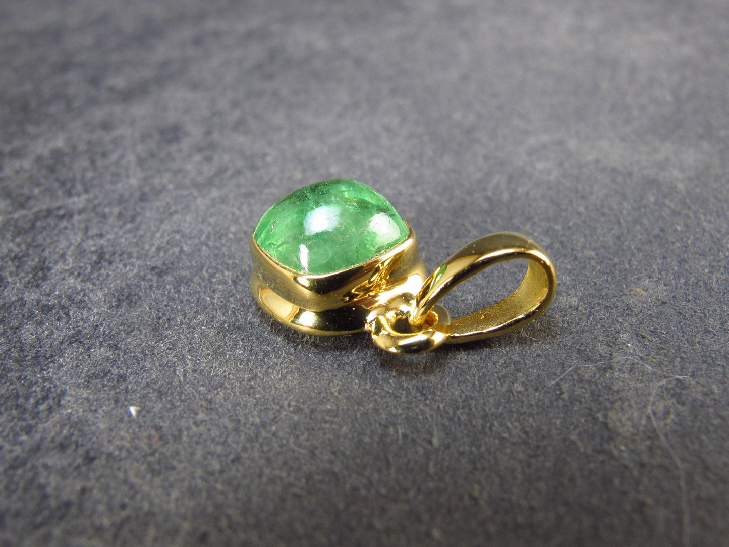 Tsavorite Green Garnet Gold Plated Silver Pendant from Tanzania - 0.7" - 1.48 Grams